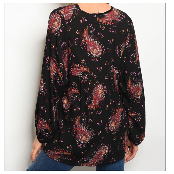 BLACK/ RED  PAISLEY PRINT BLOUSE - Picture 3 of 3